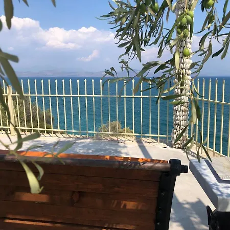 The Cliff Retreat Private Beach-access - Sea View