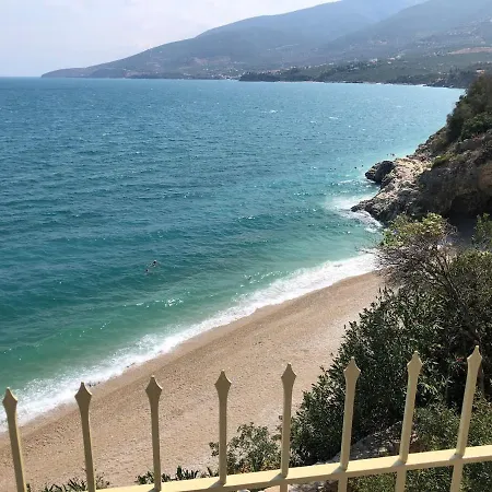 Дом отдыха The Cliff Retreat Private Beach-access - Sea View *