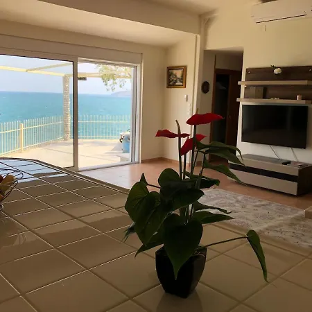 Дом отдыха The Cliff Retreat Private Beach-access - Sea View